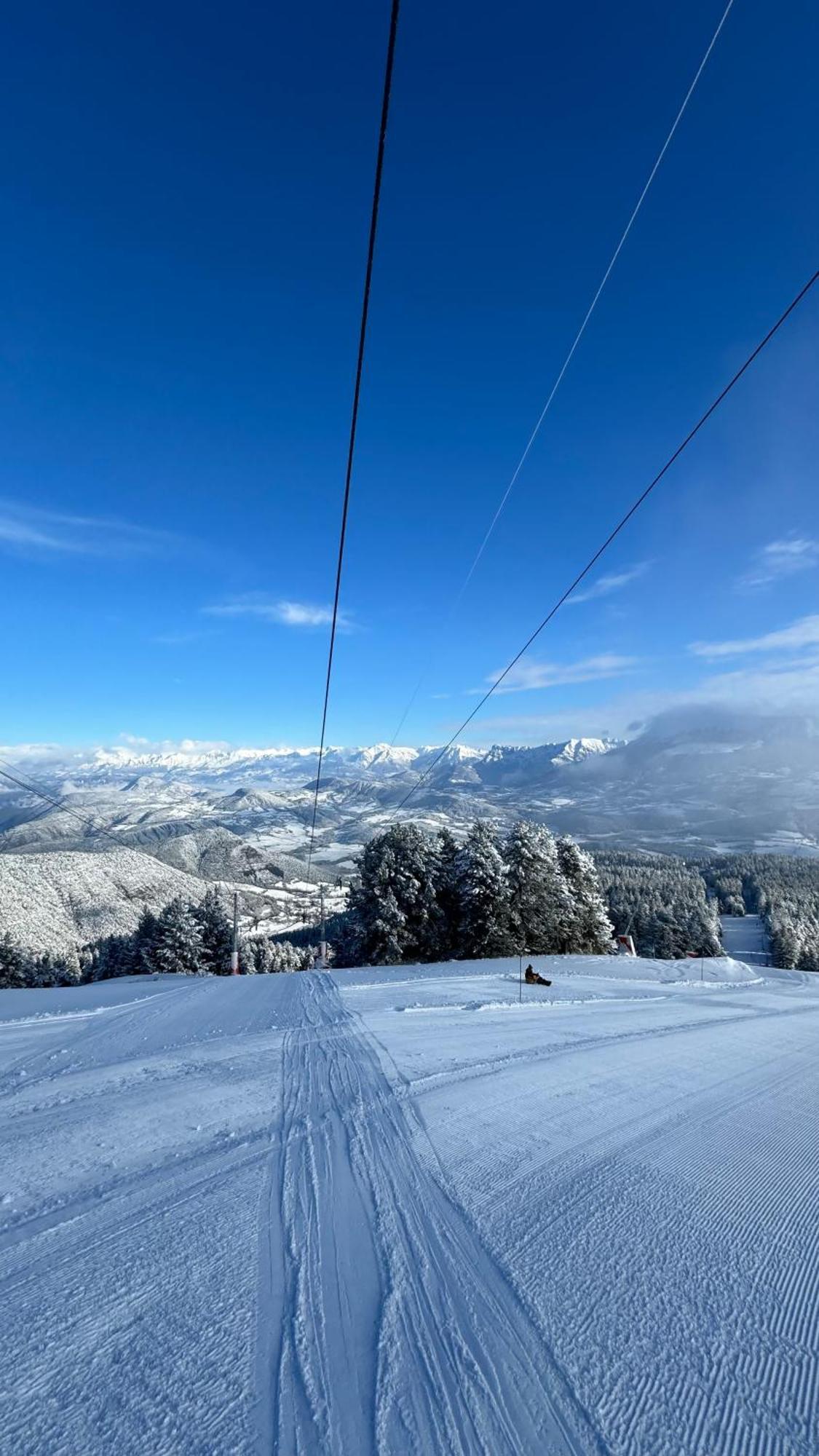 Appartement Au Coeur De Seyne Bagian luar foto