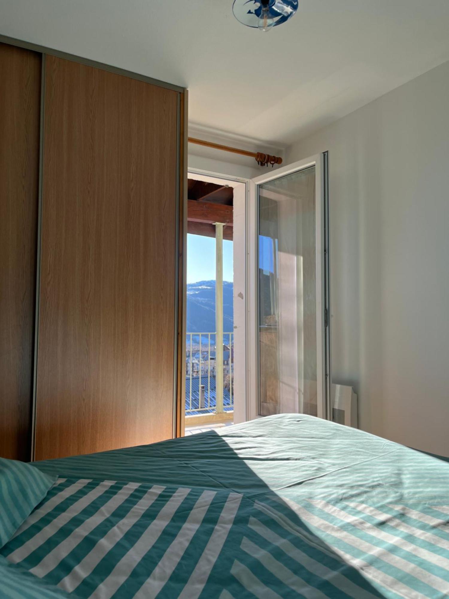 Appartement Au Coeur De Seyne Bagian luar foto